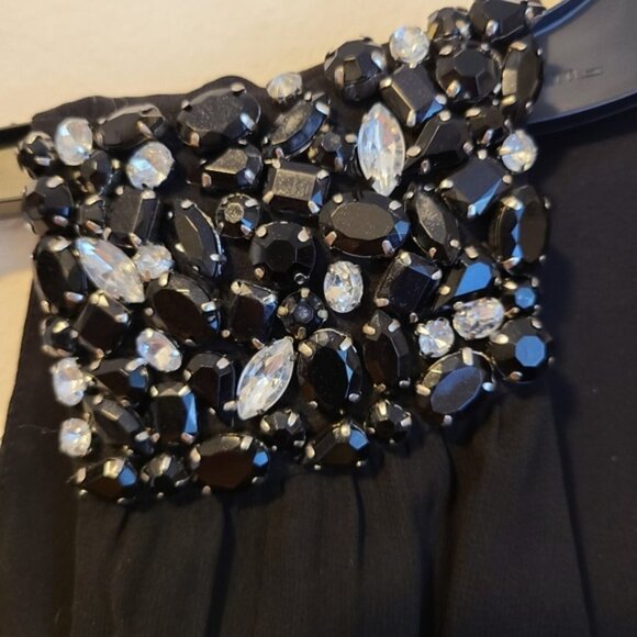 Alice + Oliva Embellished Rhinestone Sleeveless Blouse - Picture 4 of 6